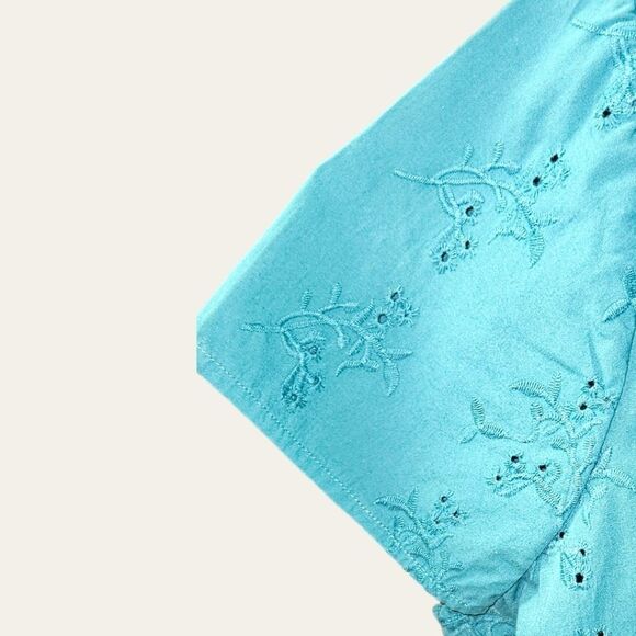 CJ BANKS Plus Size Teal/Green Short Sleeve Open Knit blouse. - Picture 7 of 15